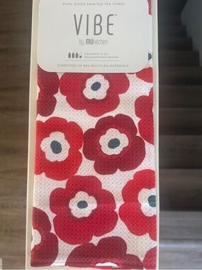 Vibe Red and White Floral Printed Tea Towel